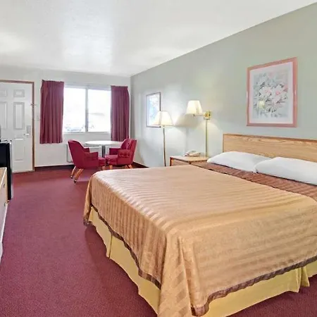 El Paso West Travelodge